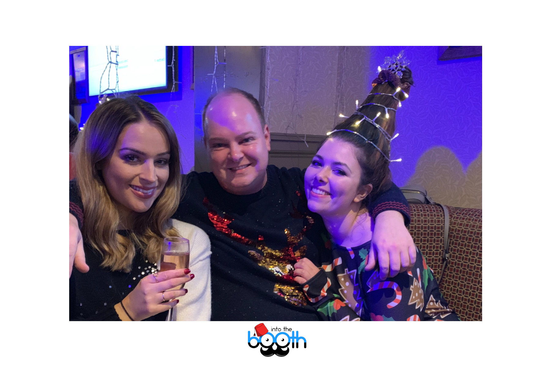 Nags Head Christmas Quiz 2019 | View more photos from the event at gallery.intothebooth.co.uk/u/IntoTheBooth/Nags-Head-Christmas-Quiz-2019